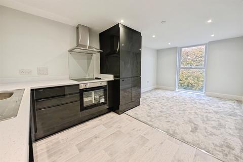 undefined, Canal Walk, Southampton SO14