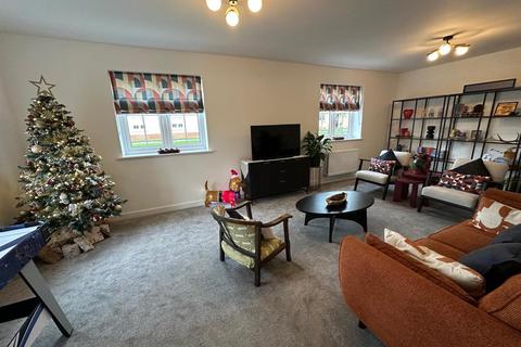 4 bedroom detached house for sale, Hart Grove, Stowmarket IP14