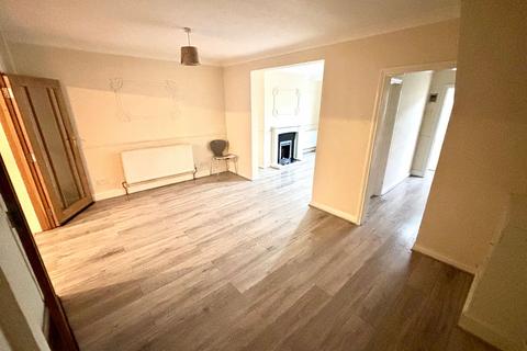 undefined, Ross Avenue, Dagenham, RM8