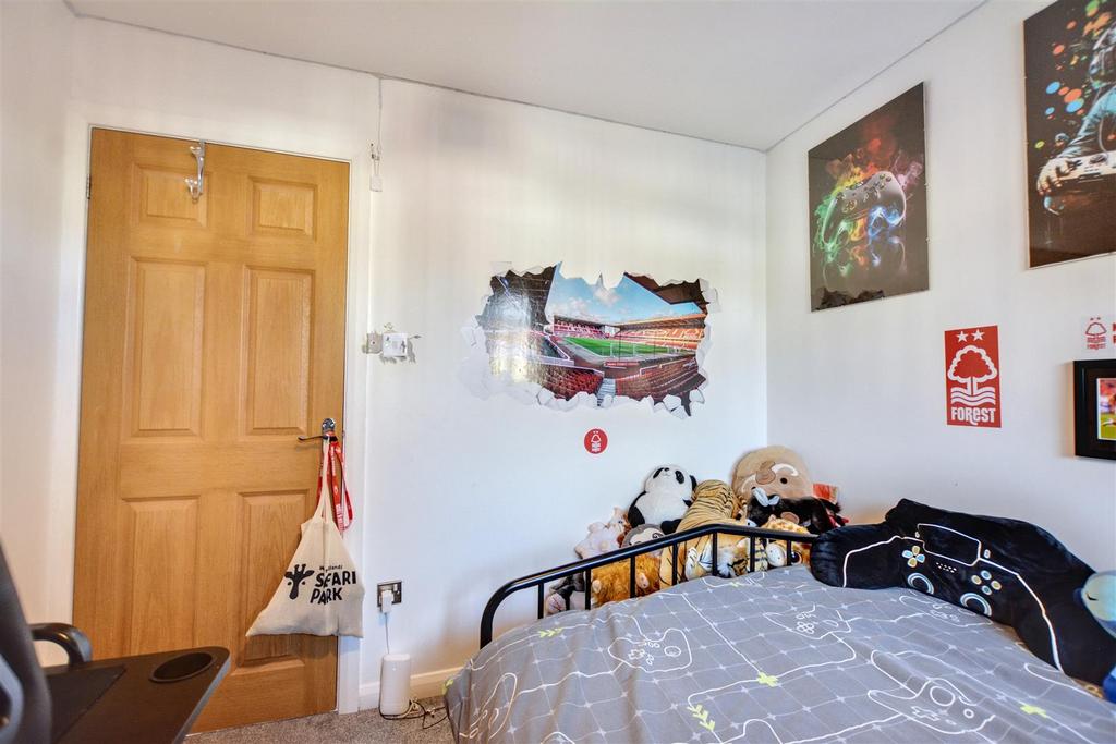 Bedroom 3 2.jpeg