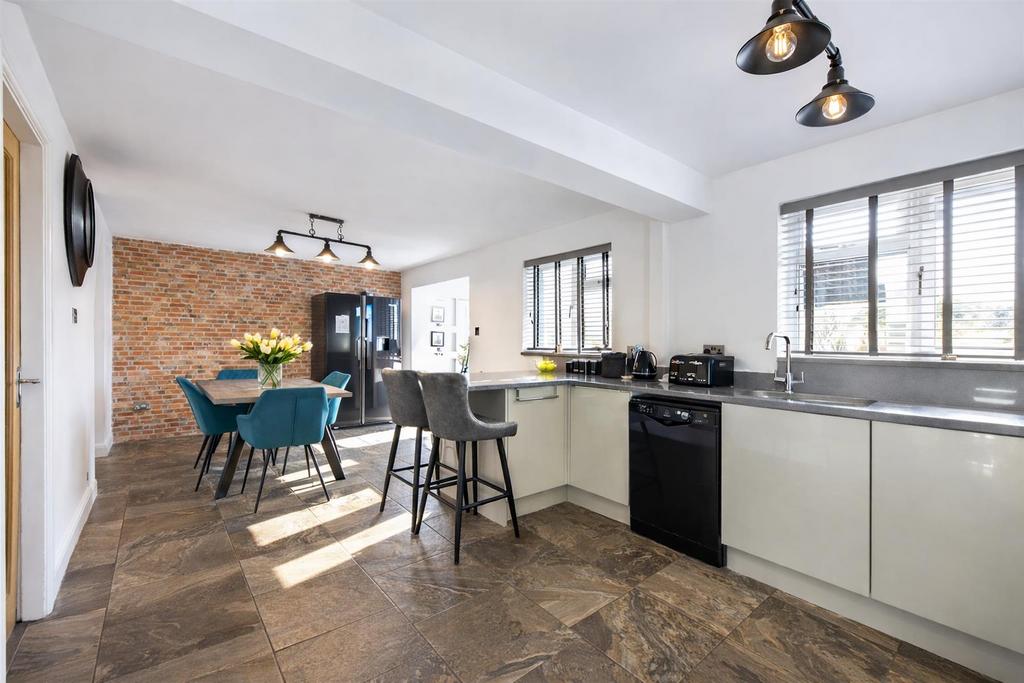 Epsom kitchen 2.png