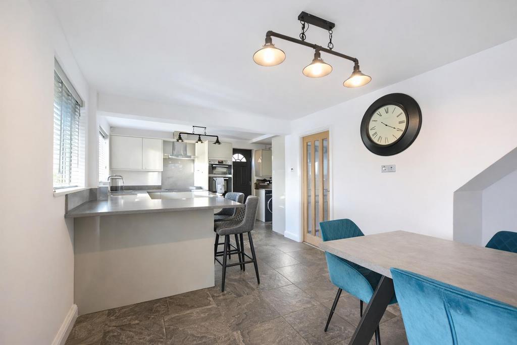 Epsom kitchen 3.png