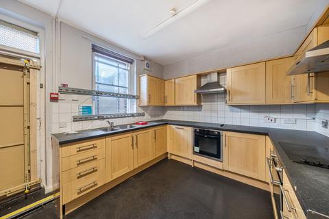 5 bedroom house for sale, Knatchbull Road, London SE5