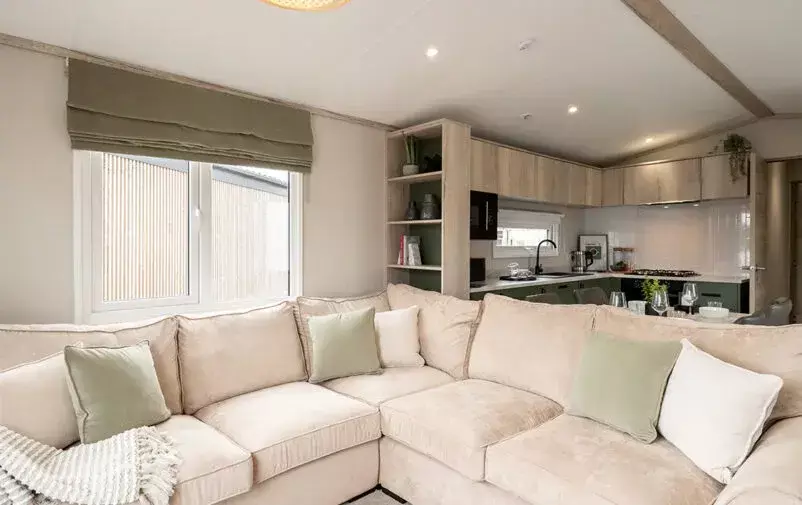 Dmc 200825 Victory 3 Web 802x505 F50 50