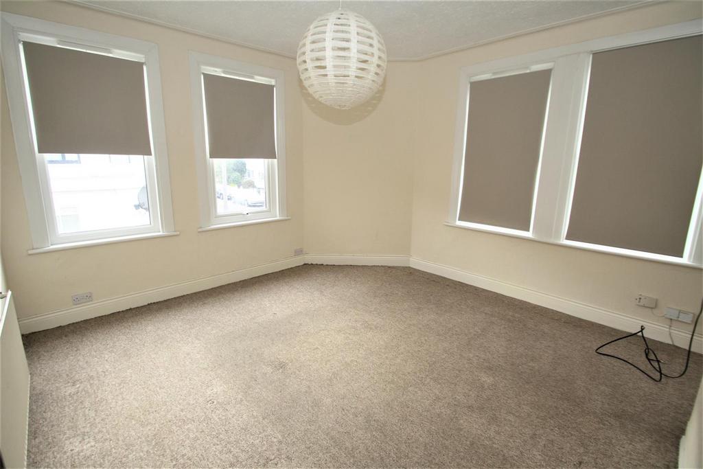 Lounge.JPG