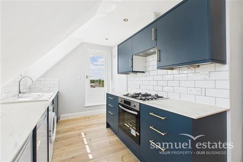1 bedroom flat for sale, Streatham High Road, London, London, SW16