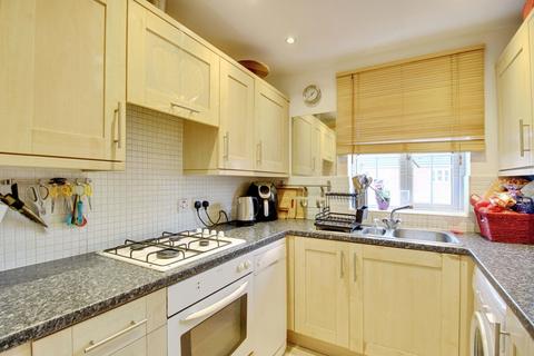 undefined, Thresher Drive, Swindon, SN25