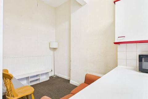 4 bedroom flat to rent, 0369L Marchmont Street, Edinburgh, EH9 1EL