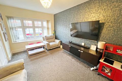 3 bedroom semi-detached house for sale, Laverton Road, Hamilton, Leicester, Leicestershire, LE5 1DW
