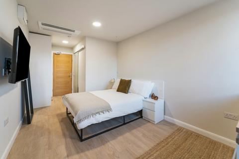 Studio to rent, Bournbrook, Birmingham B29
