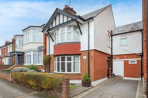 4 bedroom semi-detached house to rent, Wellington Road, Hertfordshire WD17