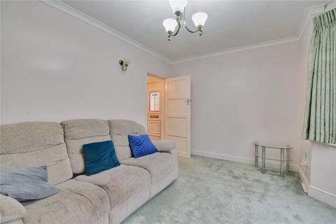 4 bedroom semi-detached house to rent, Wellington Road, Hertfordshire WD17