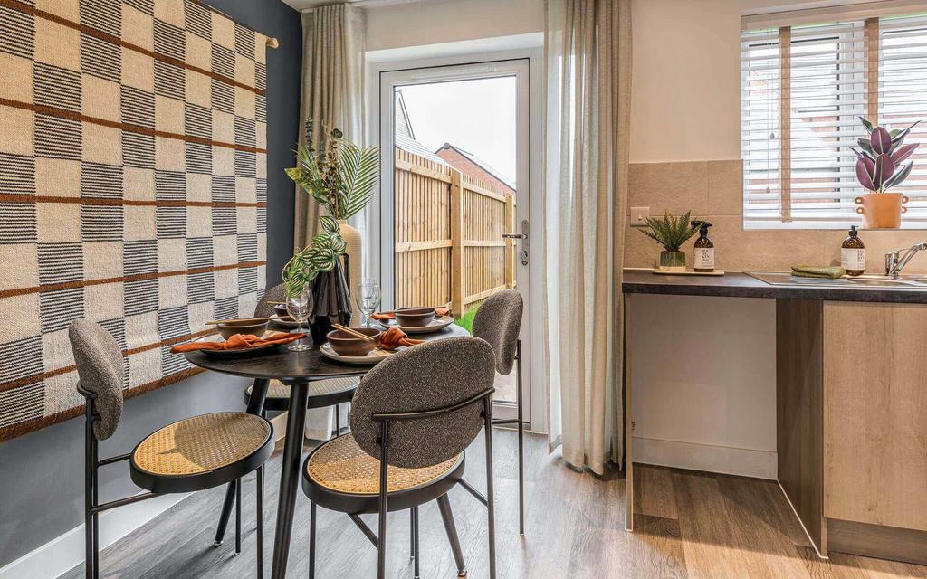 Kitchen/Dining Area