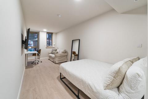 Studio to rent, Bournbrook, Birmingham B29