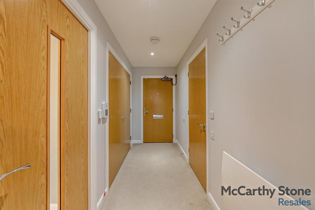 8672431-interior16-800.jpg