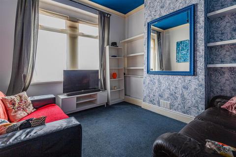 4 bedroom house for sale, Court Road, Cardiff CF11