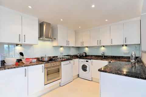 2 bedroom flat to rent, Hermitage Court, Knighten Street, Wapping, London, E1W