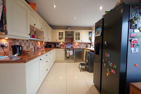 undefined, Brooks Close, Newhaven