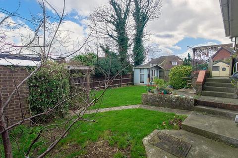 3 bedroom bungalow for sale, Brooks Close, Newhaven