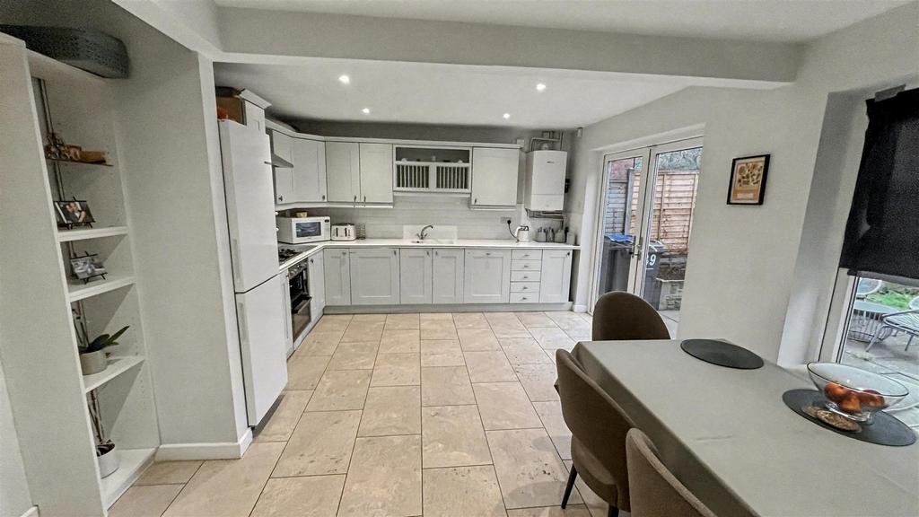 Kitchen/Dining Room