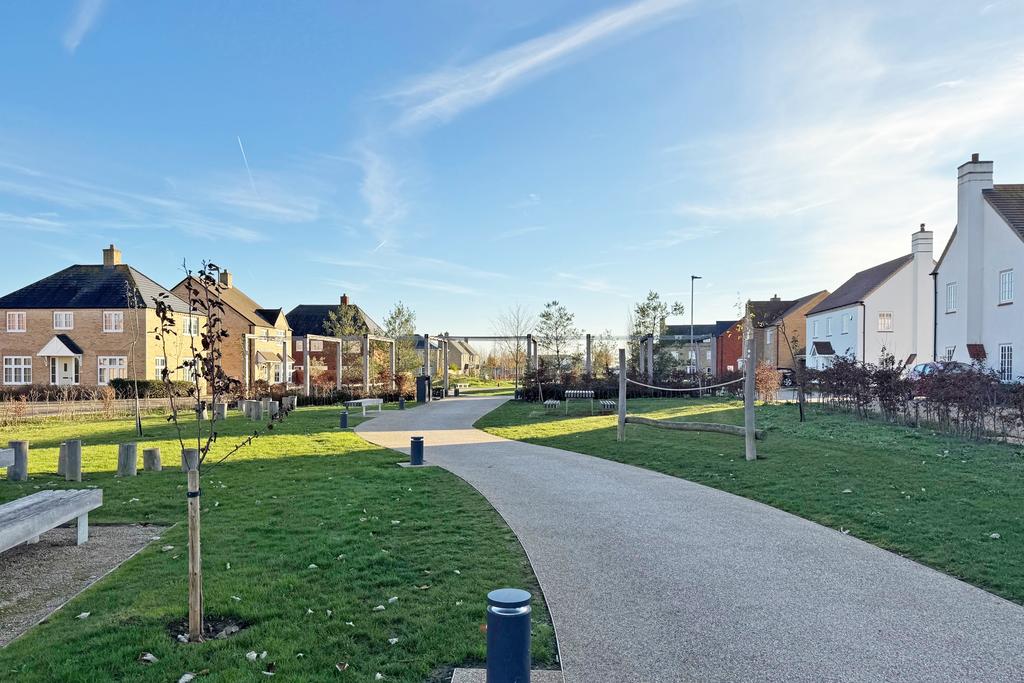 Linear Park at Alconbury Weald