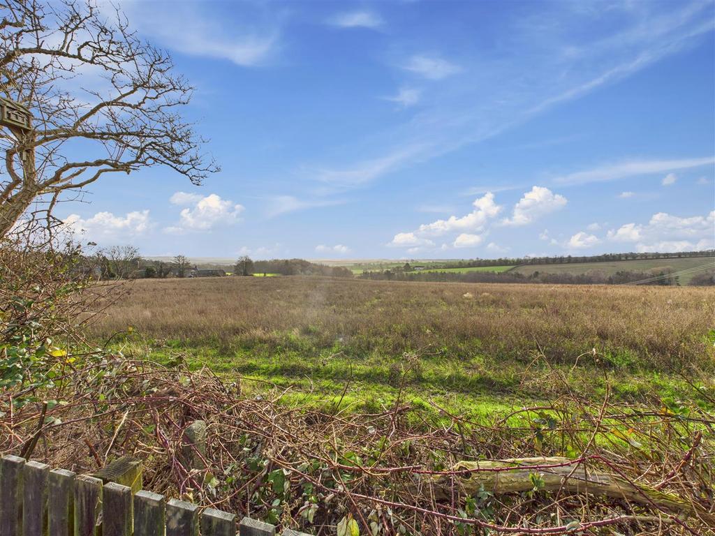 CAM05476 G0-PR0093-STILL005.jpg