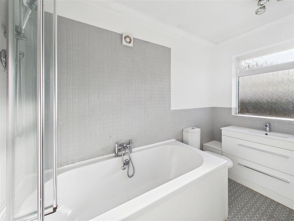 CAM05476 G0-PR0093-STILL021.jpg