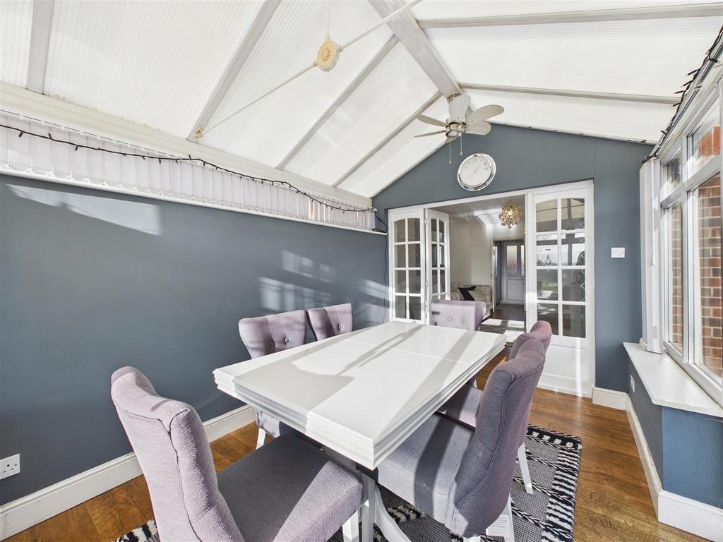 CAM05476 G0-PR0093-STILL011.jpg