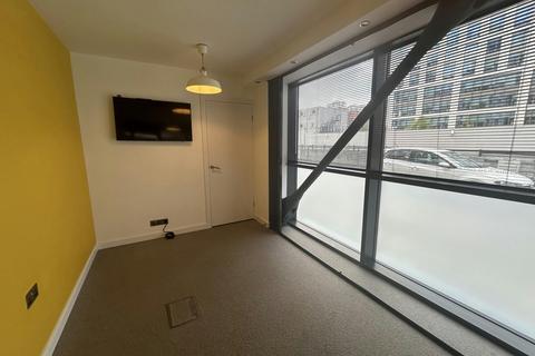 Office to rent, 2 Riverside Way Leeds LS1 4EH