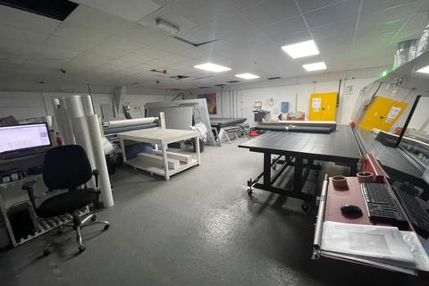 Warehouse for sale, 4 Holder Rd Aldershot GU12 4RH