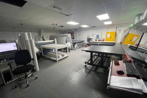 Warehouse for sale, 4 Holder Rd Aldershot GU12 4RH