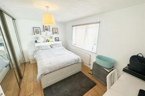 undefined, Yalts Brow, Emerson Valley, Milton Keynes, MK4