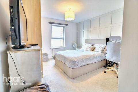 2 bedroom flat for sale, Ivory Court, South Woodford
