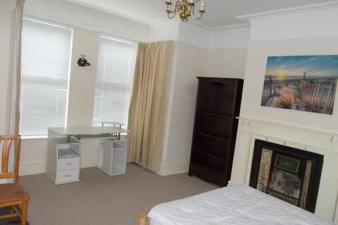 undefined, Ipswich IP3
