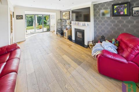 undefined, The Mount, Milton Keynes MK17