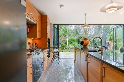 4 bedroom terraced house for sale, Arlington Road, St Margarets, Twickenham, TW1