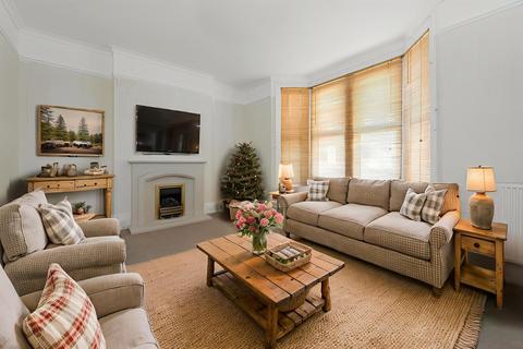 4 bedroom house for sale, Clare Road, Whitstable