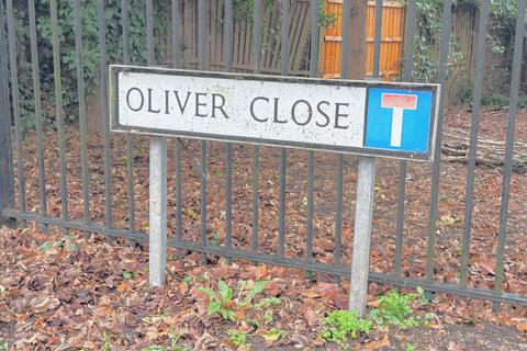 undefined, Oliver Close, Syston LE7