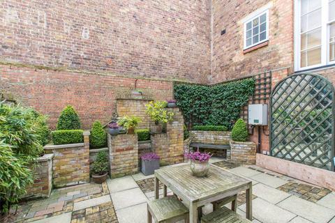 2 bedroom flat for sale, Regents Bridge Gardens, Vauxhall, London, SW8