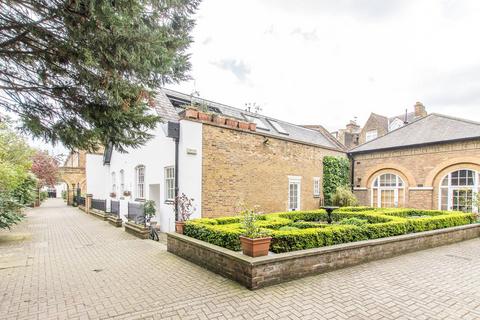 2 bedroom flat for sale, Regents Bridge Gardens, Vauxhall, London, SW8