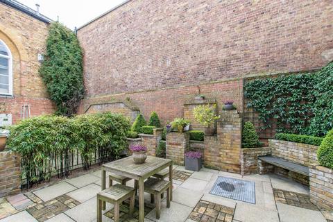 2 bedroom flat for sale, Regents Bridge Gardens, Vauxhall, London, SW8