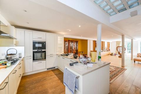 2 bedroom flat for sale, Regents Bridge Gardens, Vauxhall, London, SW8