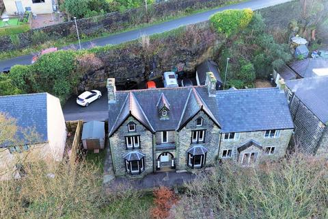 undefined, Thurlstone, Sheffield, S36 9RA