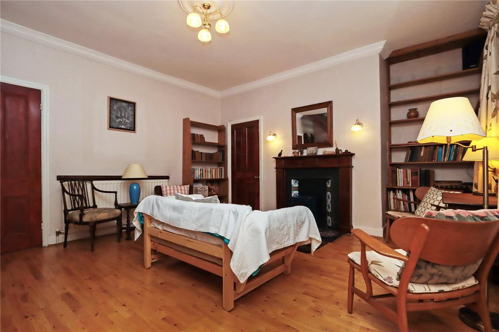 Living Room Pic 2