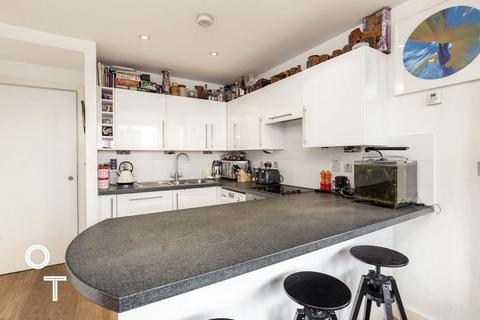 1 bedroom apartment for sale, Grafton Road, Kentish Town NW5