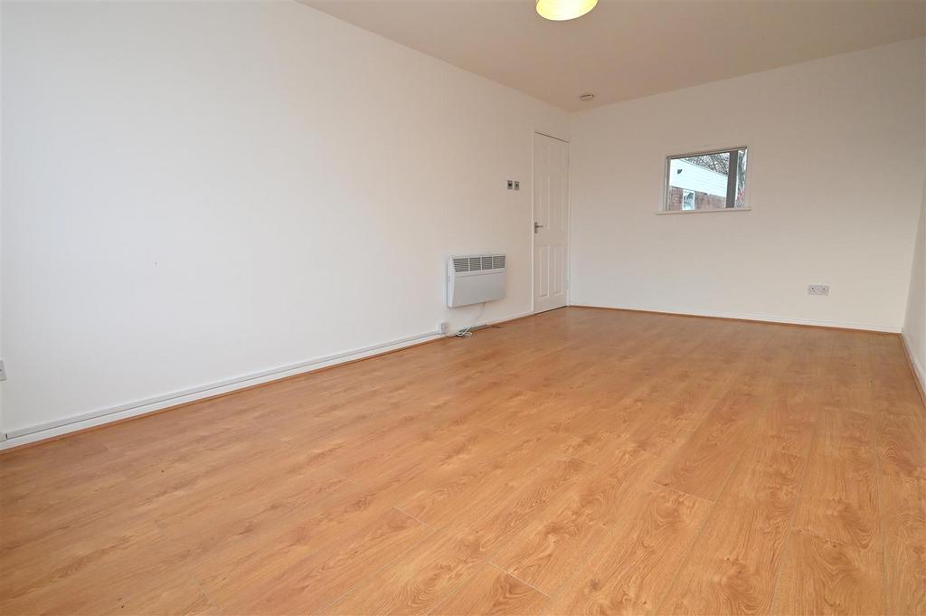 Living room1.JPG
