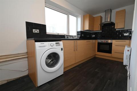 2 bedroom apartment for sale, Court Oak Road, Birmingham B17