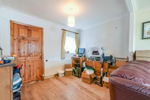 3 bedroom semi-detached house for sale, Caton Close, Longridge, Preston