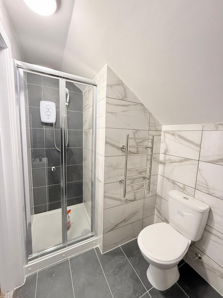 Modern Studio Flat to Rent on Lea Bridge Road, E5