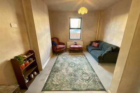 3 bedroom end of terrace house for sale, Pemberton Avenue, Burry Port